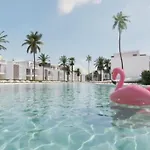 Wave Island! Luxury A - Piscina E Park Free! Ferienhaus