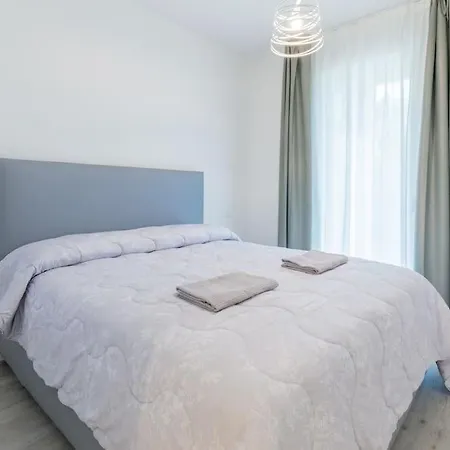 Wave Island! Luxury A Jesolo - Piscina E Park Free! Lido di Jesolo
