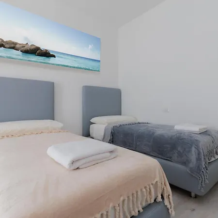 Semesterbostad Wave Island! Luxury A - Piscina E Park Free!