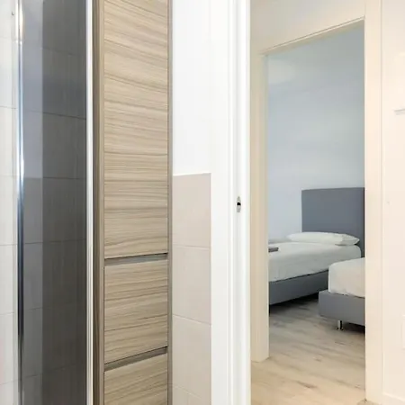 Wave Island! Luxury A - Piscina E Park Free! * Lido di Jesolo