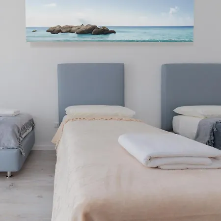 Wave Island! Luxury A - Piscina E Park Free! * Lido di Jesolo